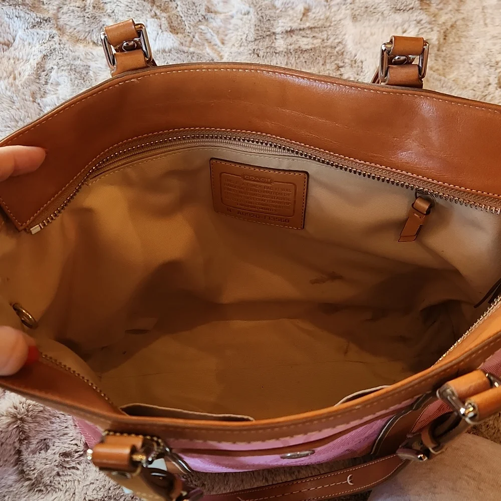 Coach Tote - Picture 7 of 7